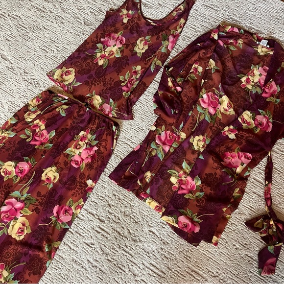 Private Luxuries Floral sheer intimate sleepwear 3 piece set - Picture 1 of 7